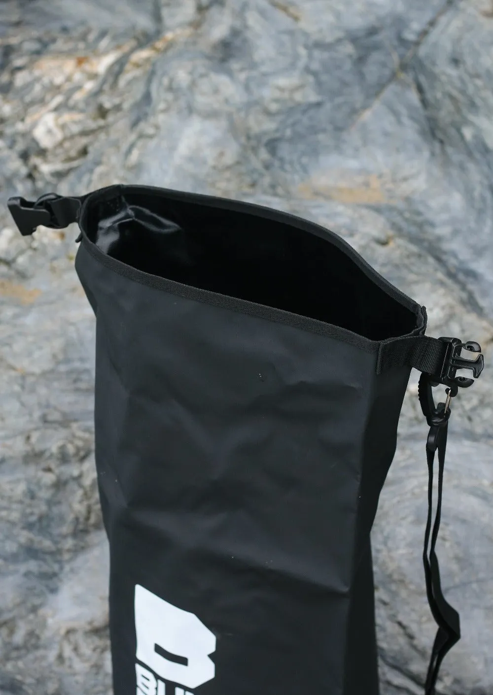 Dry Barrel Bag 20L by Bulldog
